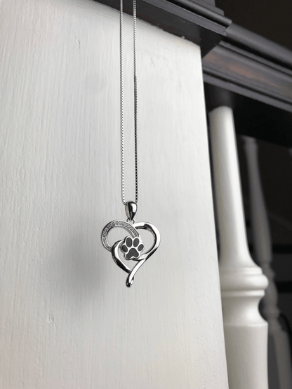 ELIN – Elegante Infinity-Halskette mit Herz & Pfote aus rostfreiem Edelstahl